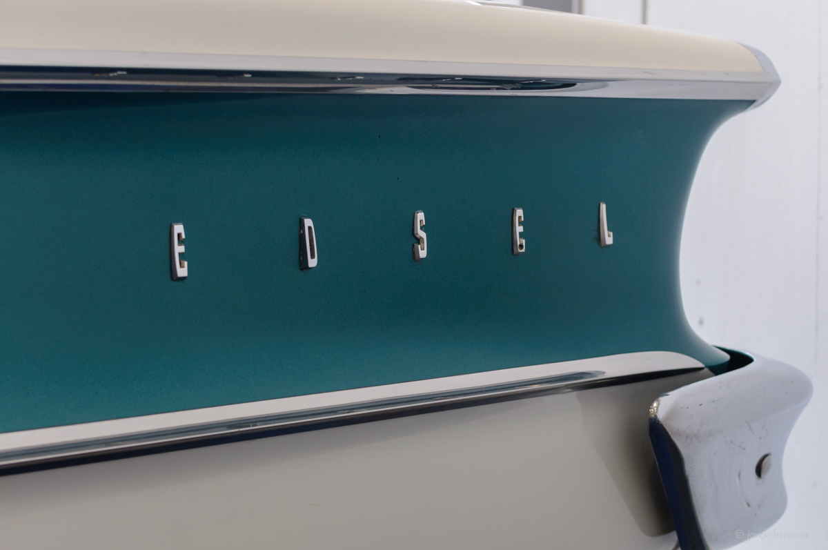 Edsel Pacer Detail
