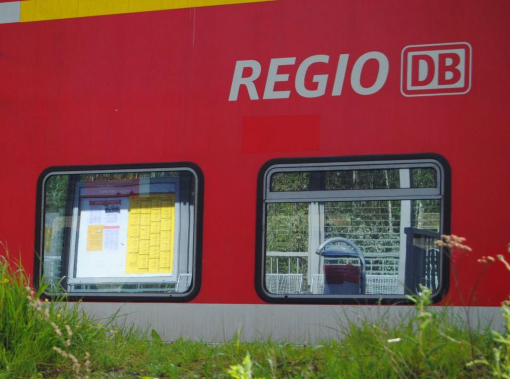 Ein Fahrplan geht auf Reisen