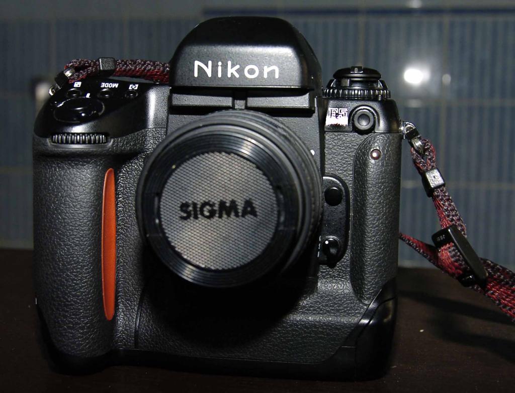 Eine F5 mit "Limited"-Sucher