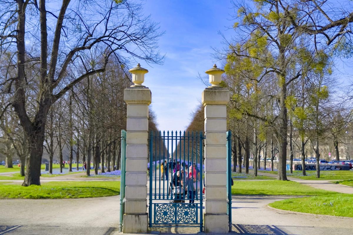 Eingang zum Georgengarten