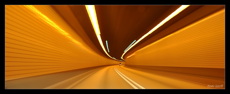 Elbtunnel - "Wuuusch" ;)