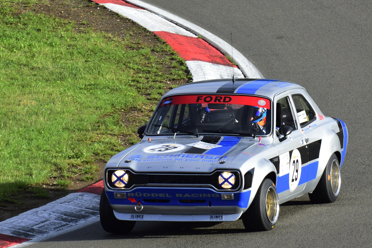 Escort (2)