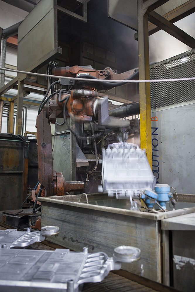 Extracting - quenching in water