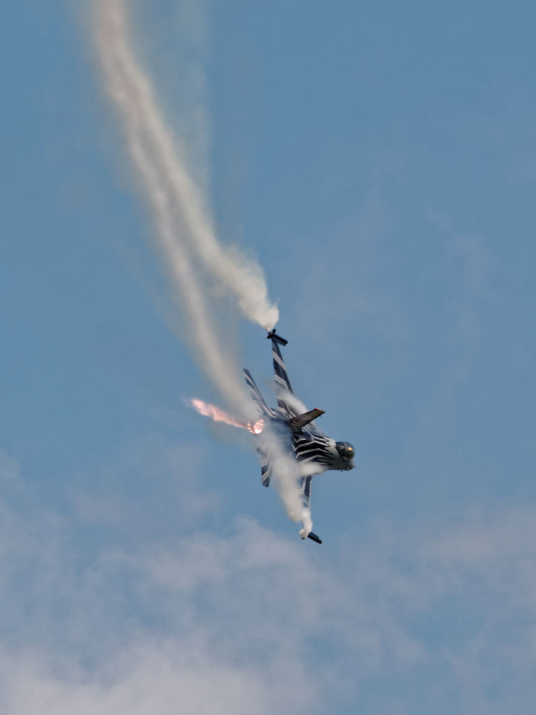 F16 mit Nachbrenner