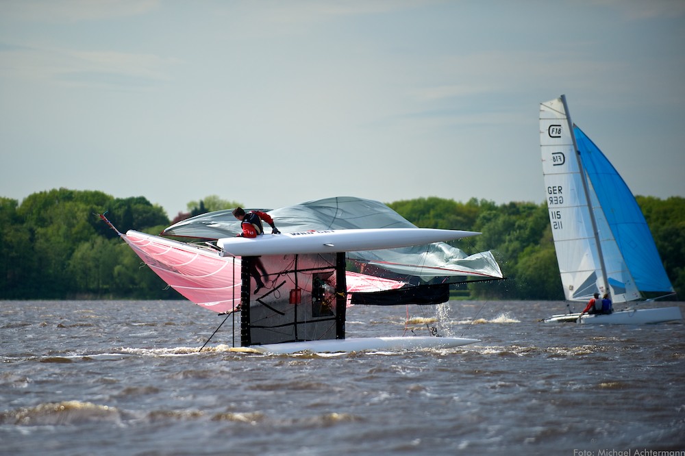 F18 2012 (1)