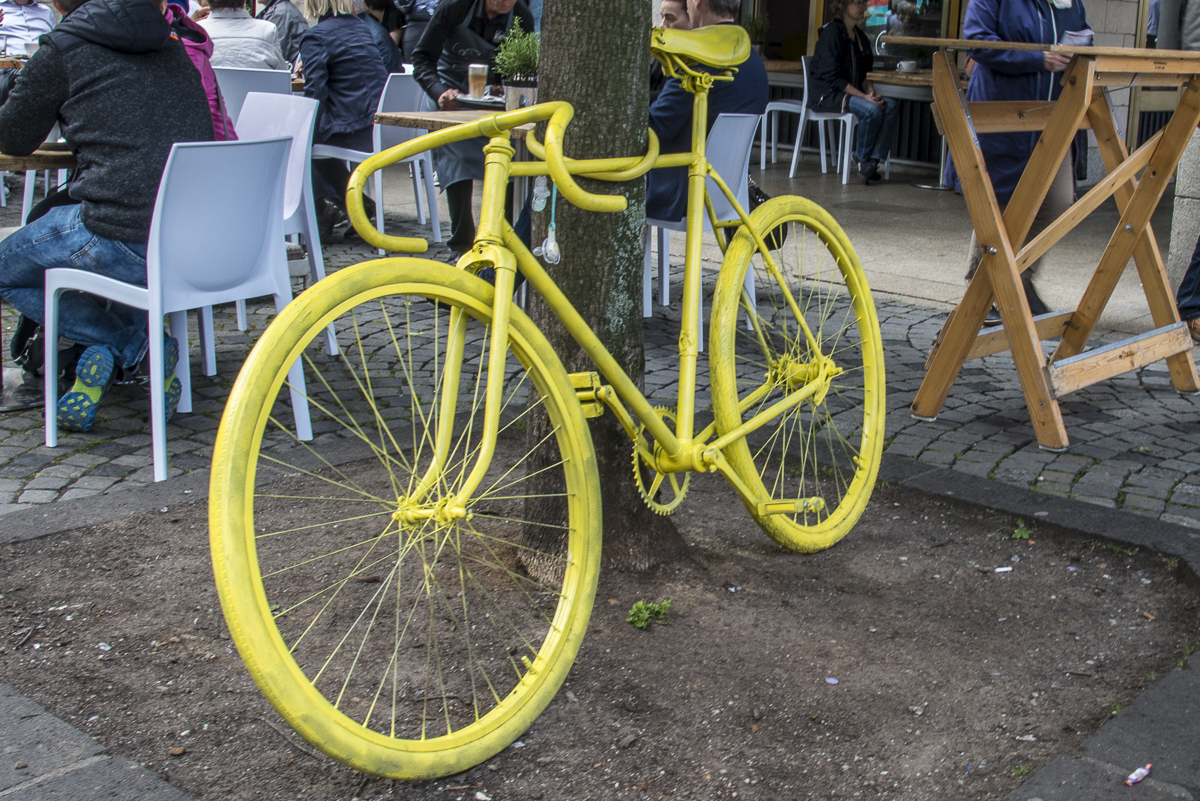 Fahrrad Tour der France Düsseldorf.jpg