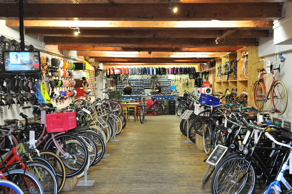 Fahrradwerkstatt Amsterdam.jpg
