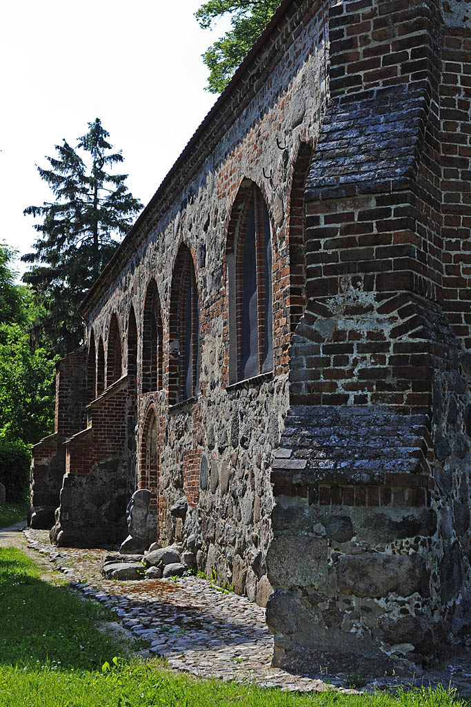 Feldsteinkirche