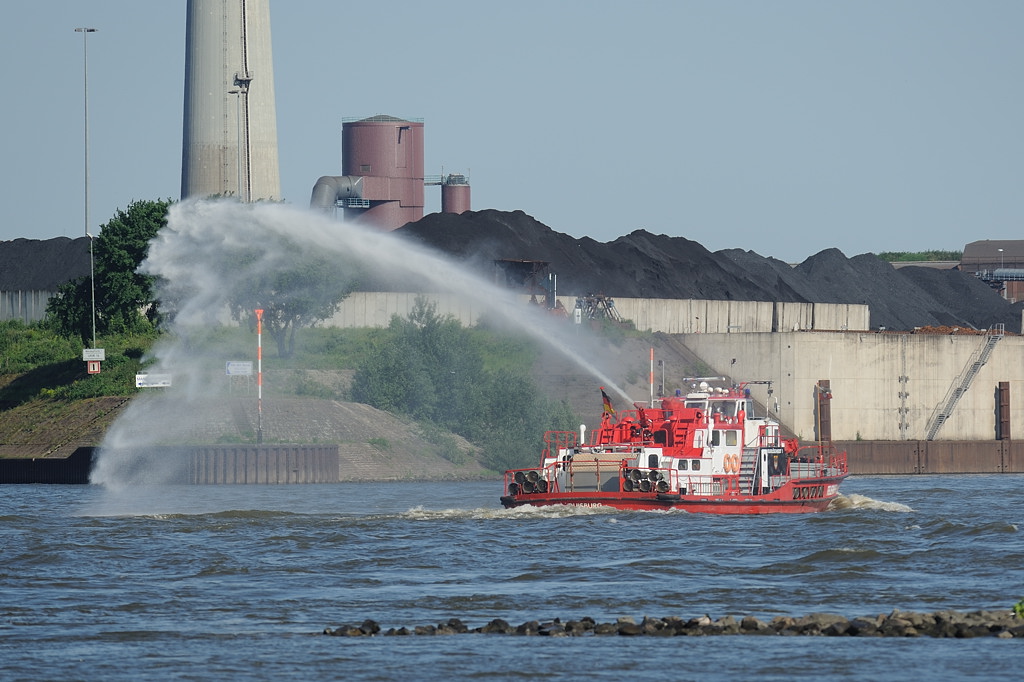Feuerwehr Duisburg Löschboot 1