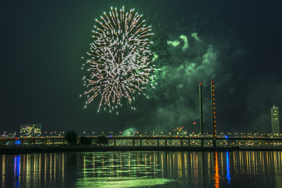 Feuerwerk grün