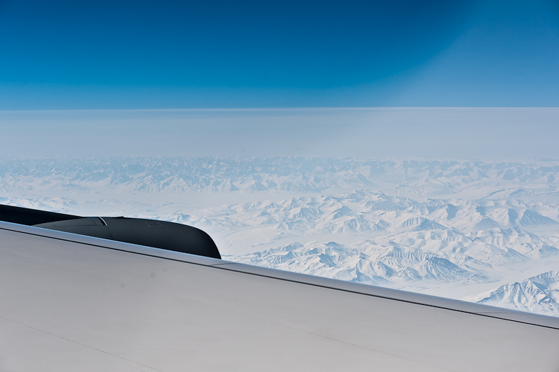 FFM - SFO - Blick auf Grönlands Berge
