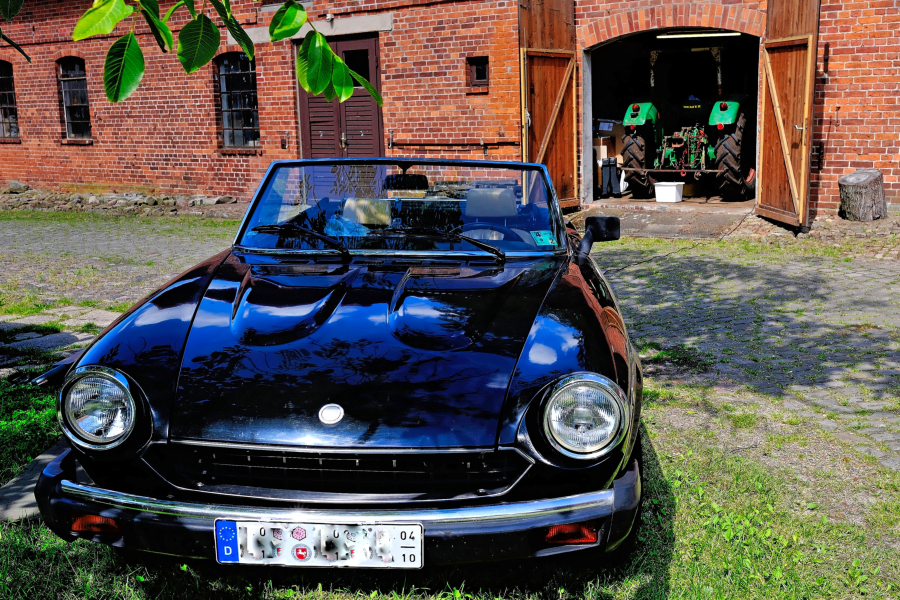 Fiat 124 Spider.jpg