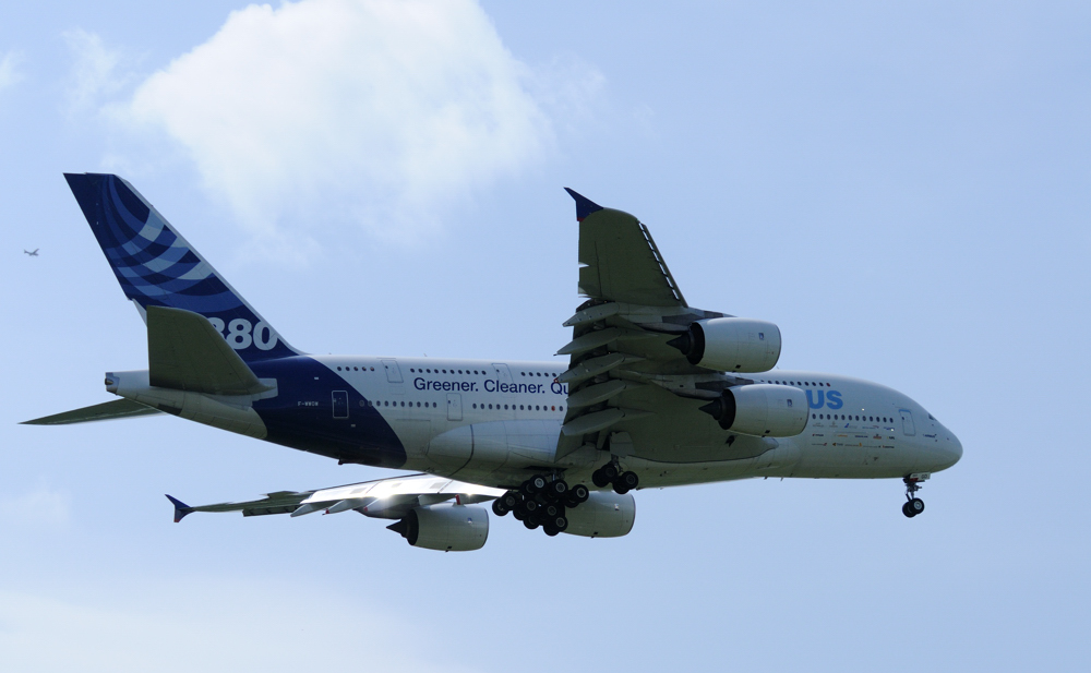 flug 37 a  JKK 0245 7243