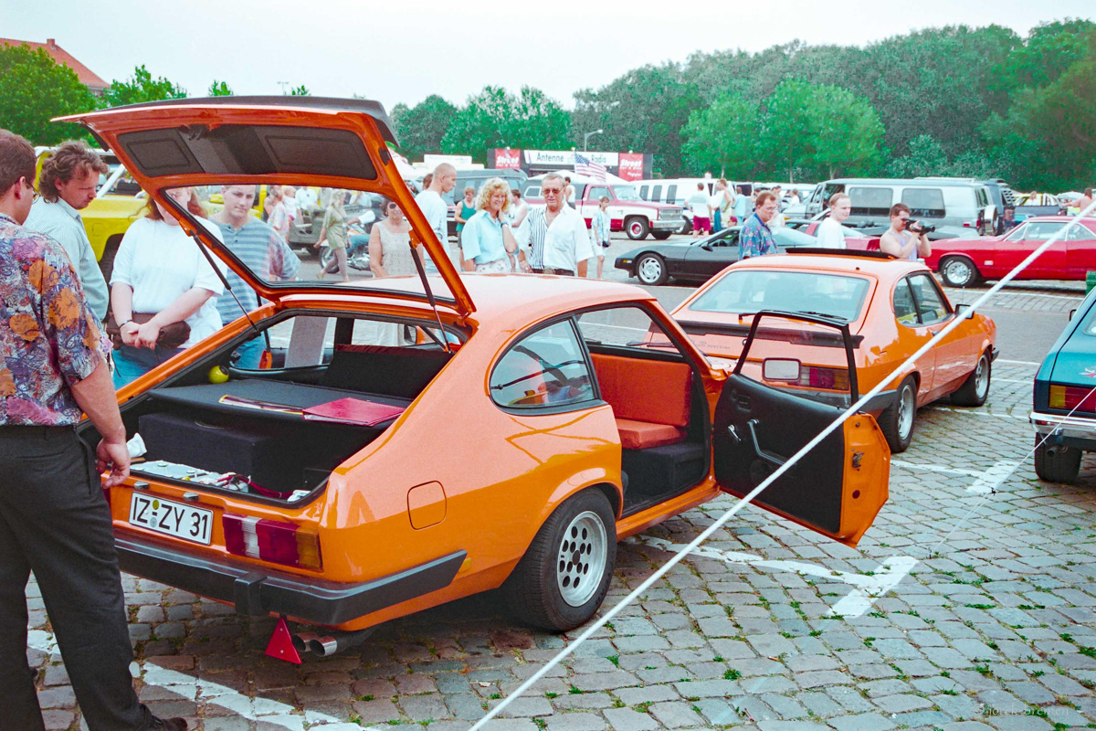 Ford Capri II mit Ford Capri II Anhänger