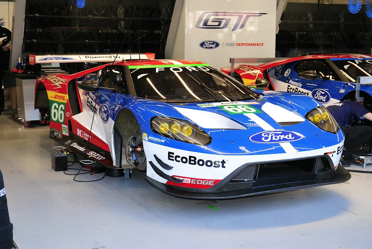Ford GT