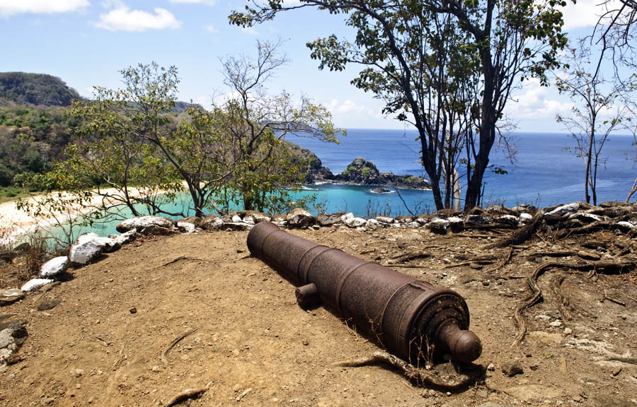 Fort an der Nordküste von Fernando de Noronha