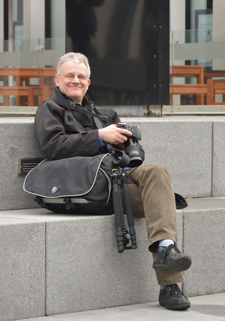 Fotograf auf Treppe