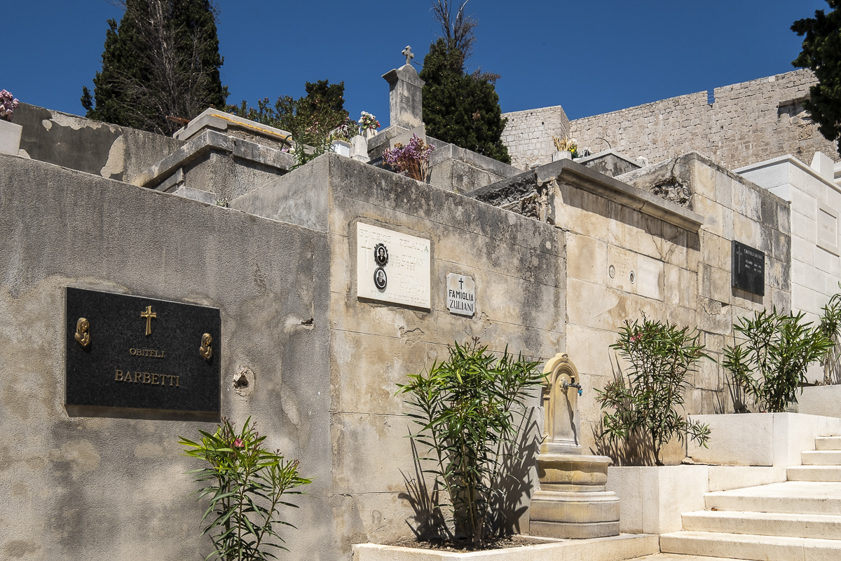 Friedhof Sibenik1.jpg