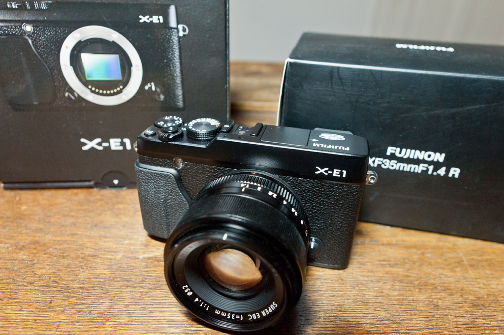 FUJIFILM X-E1+XF35mmF1,4R