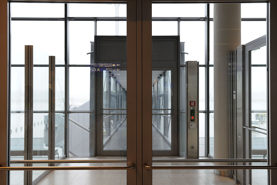 Gangway closed