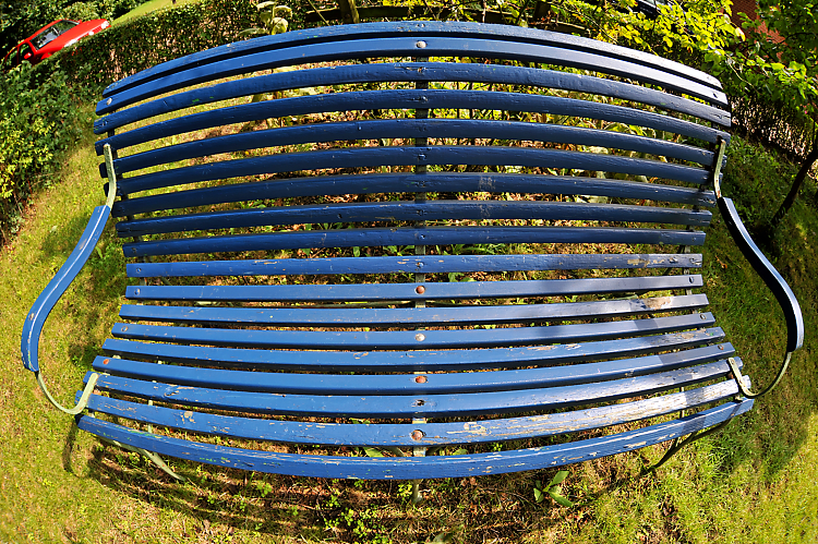 Gartenbank blau.jpg