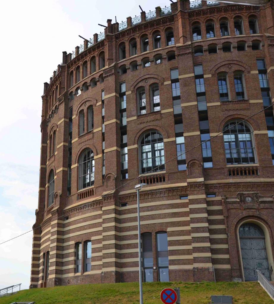 Gasometer von der Seite