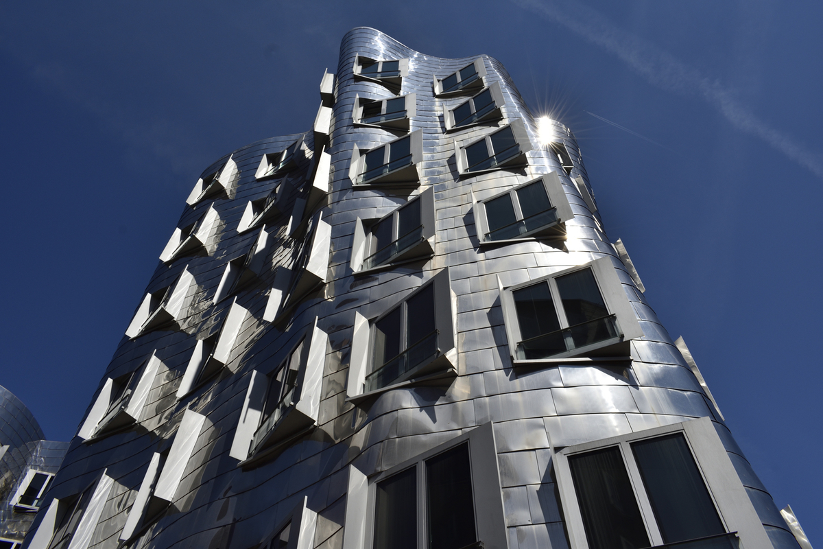 Gehry-Bauten in D.-dorf
