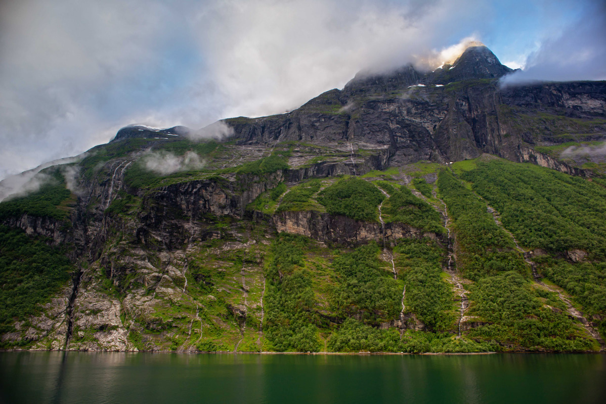 Geiranger Einfahrt.jpg