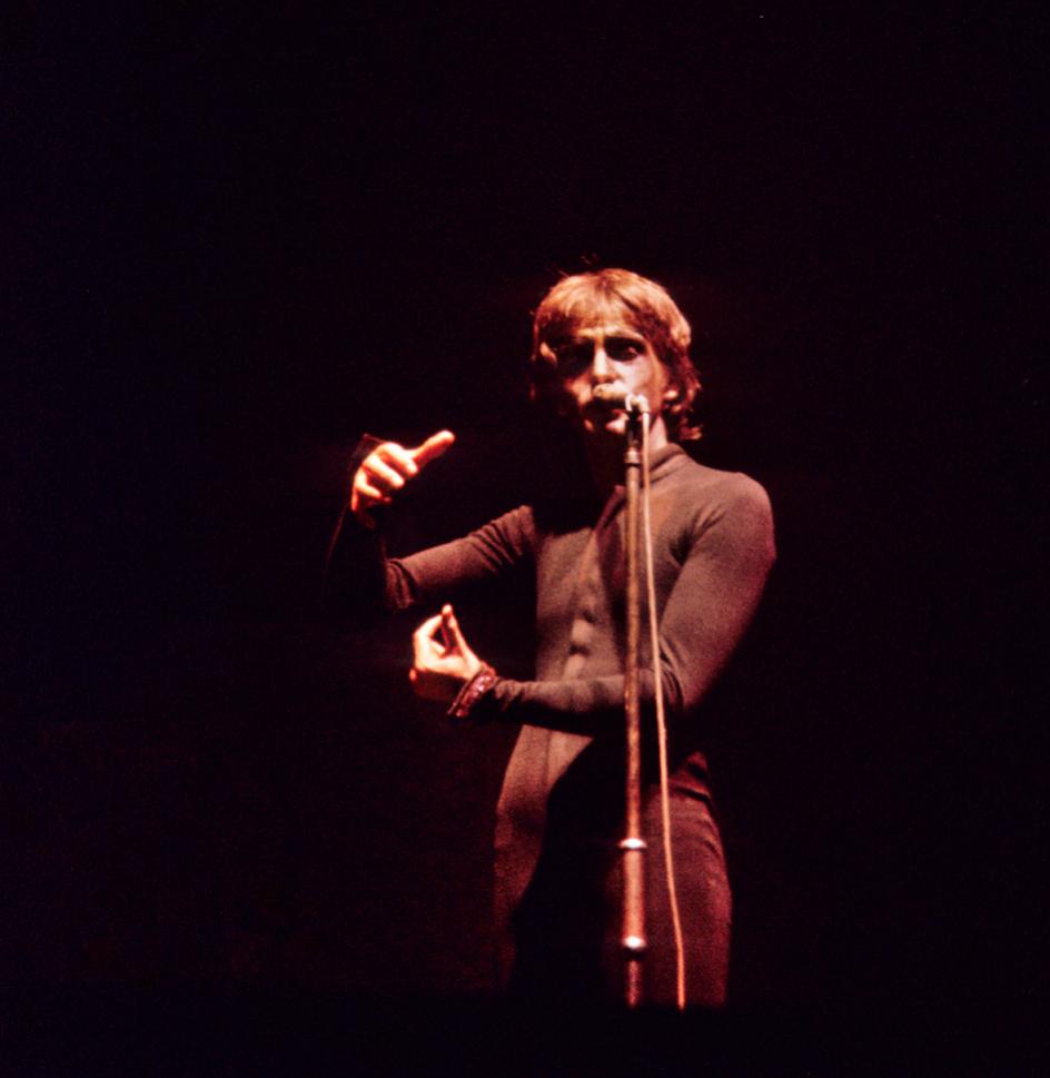 Genesis 1975 The Lamb Lies Down On Broadway Tour - Peter Gabriel.
Konzert in Düsseldorf
