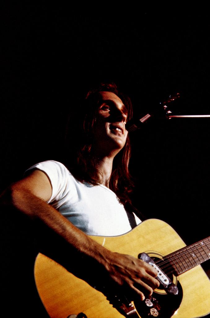 Genesis 1976 " A Trick Of The Tail" Tour -Konzert in Düsseldorf. Mike Rutherford