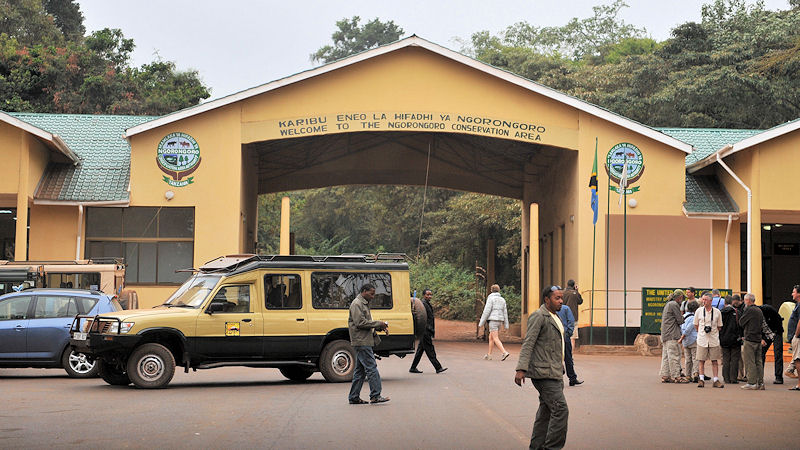 Gewusel am Gate zur
Ngorongoro Conservation Area
0105