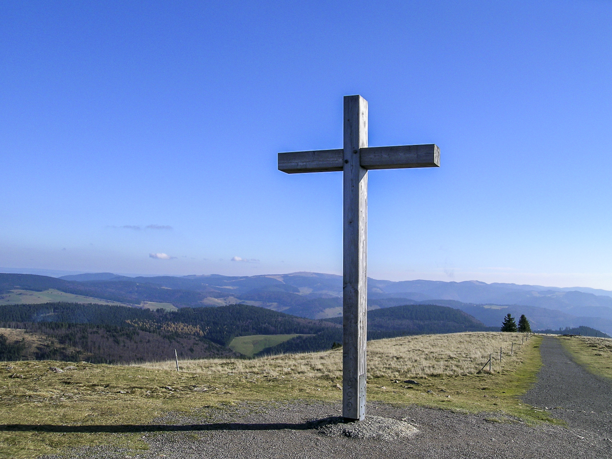 Gipfelkreuz Belchen.jpg