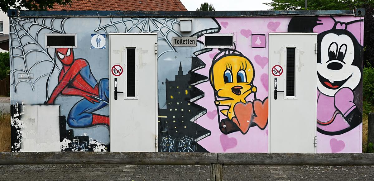 Graffiti-Klo.jpg