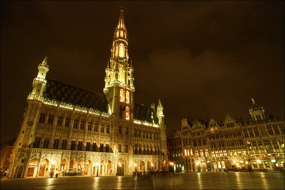 Grand'Place und gotisches Rathaus