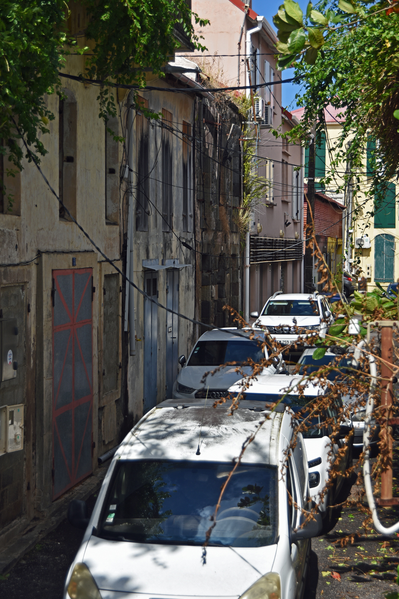 guadeloupe_basse_terre_stadt.jpg