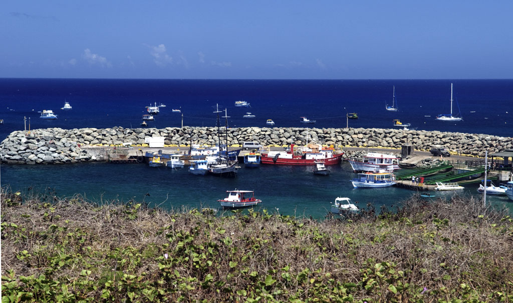 Hafen von Fernando de Noronha
