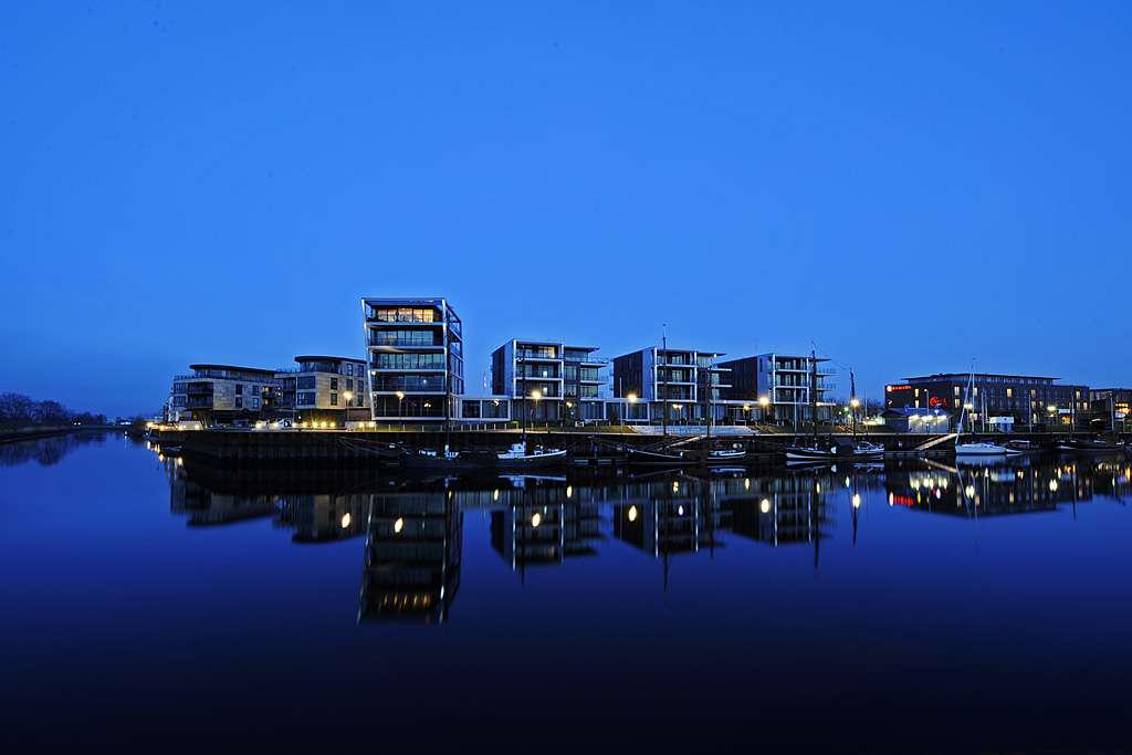 Hafencity Stade in Blau