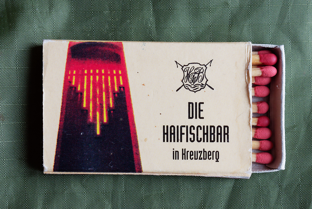 Haifischbar vorne.jpg