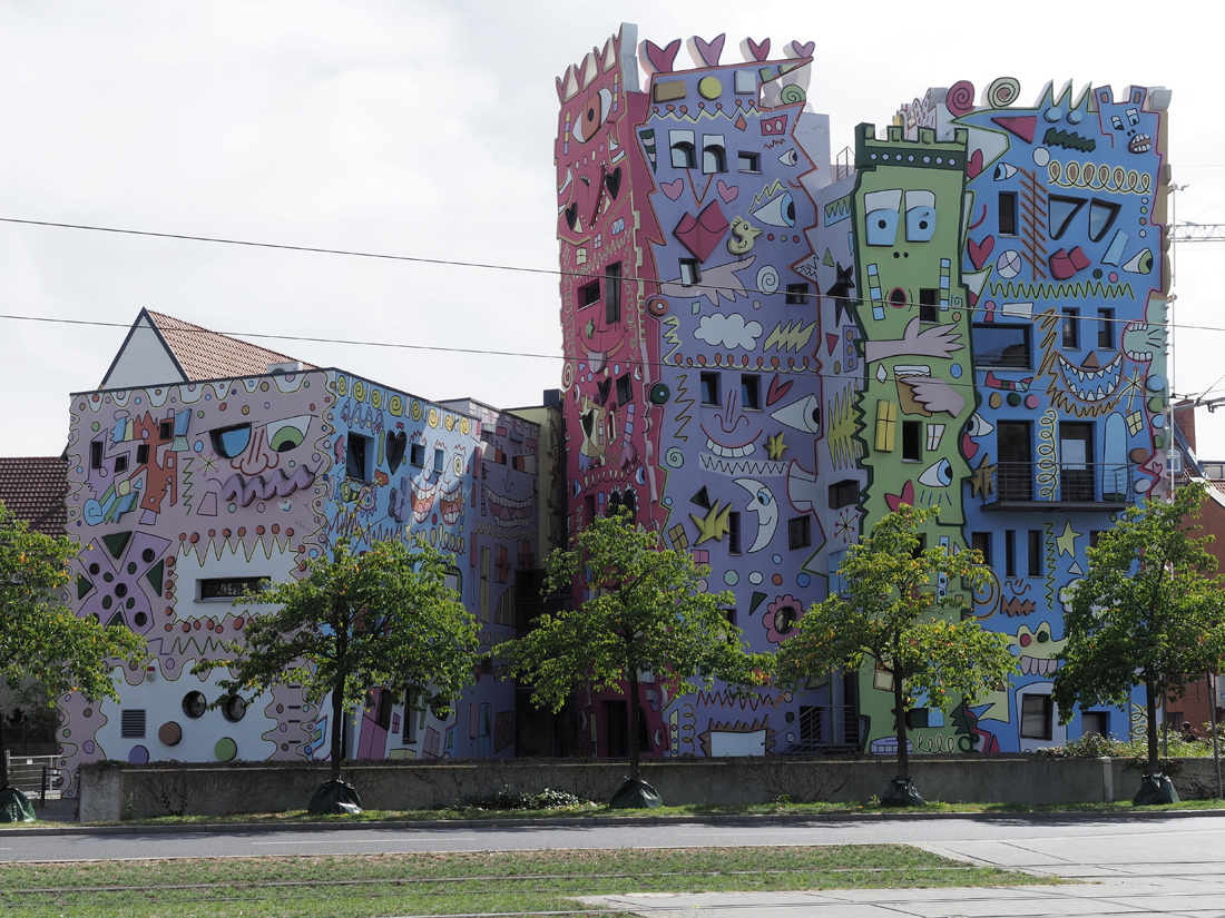 Happy Rizzi Haus 2.jpg