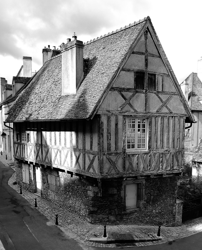 Haus1