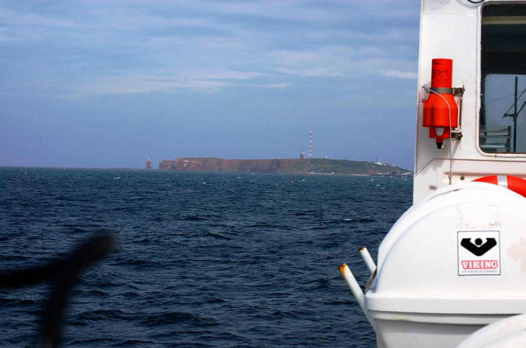 Helgoland in sicht von der MS Helgoland aus Wilhelmshaven gesehen