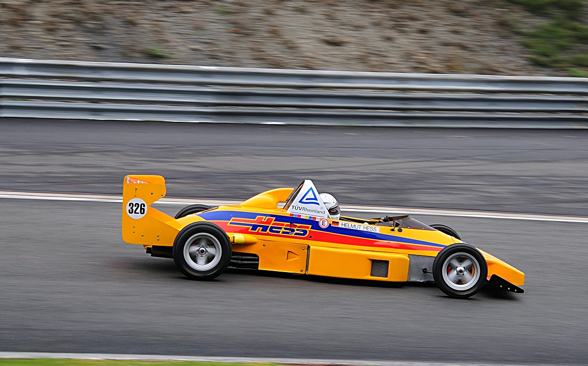 Helmut Hess (D)  Reynard SF88 Ford 326