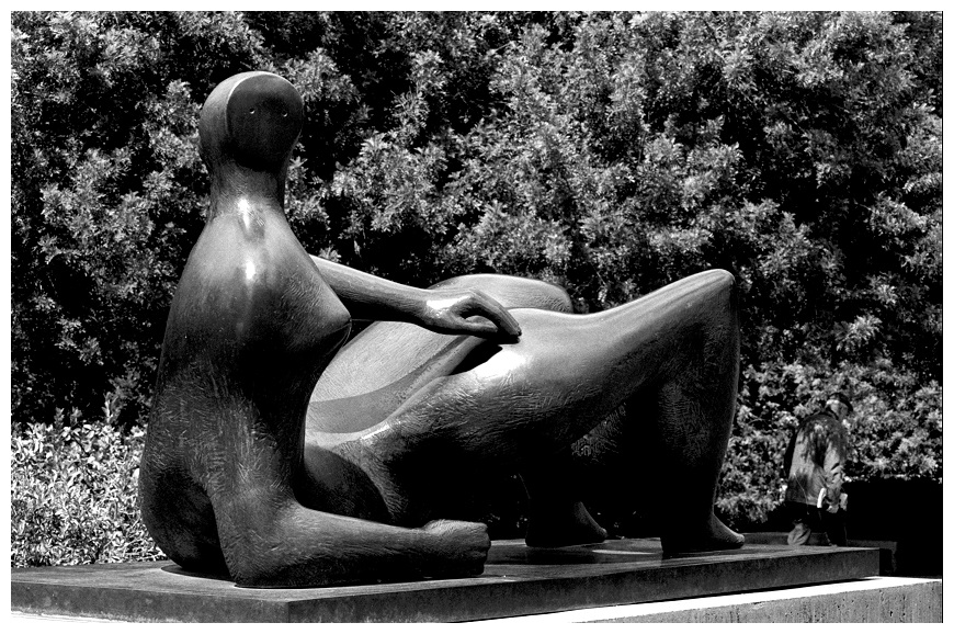 Henry Moore Skulptur