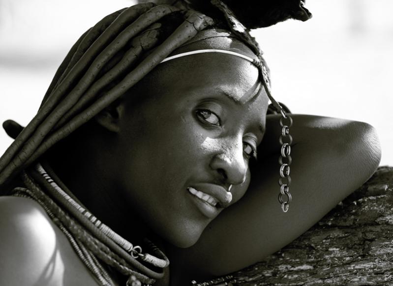 Himba Frau bw
Besuch eines Himba Dorfes. Abseits der Touristen Route