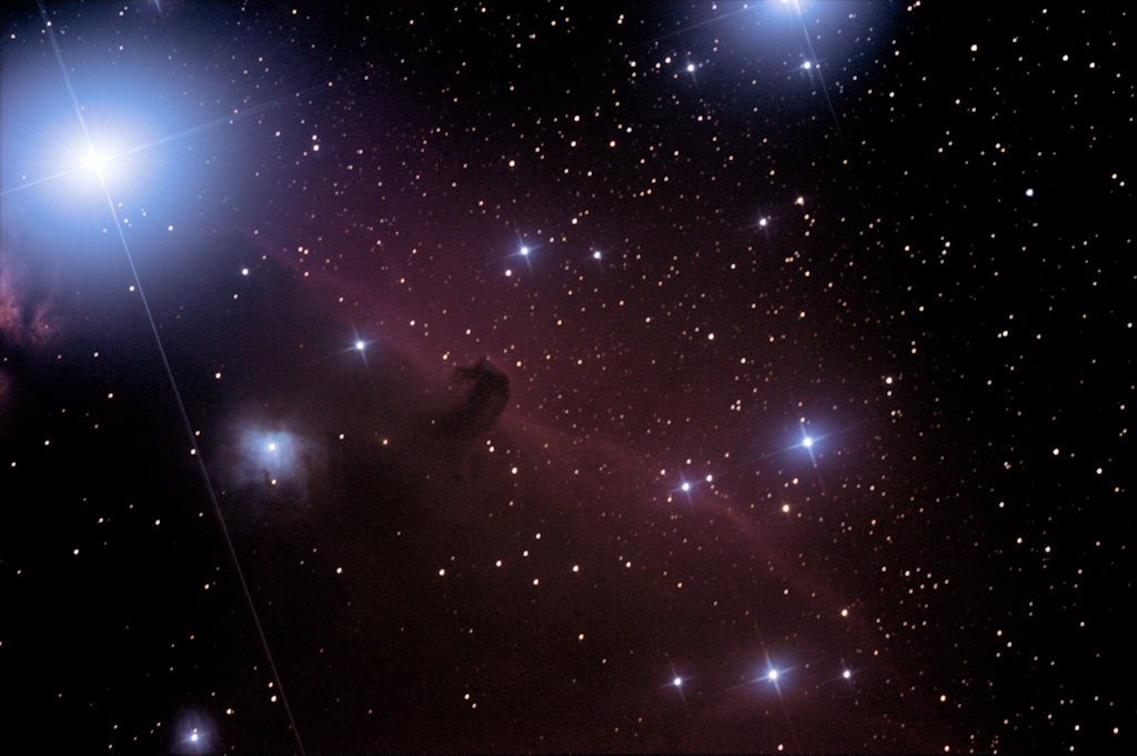 IC 434 - Pferdekopfnebel im Orion vom 12.02.2015
14 x 300 Sekunden bei ISO 400, Nikon D3200 und Newton 1000 mm bei f/5