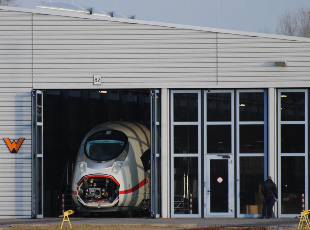 ICE Velaro D am 19.11.11 im PCW Siemens