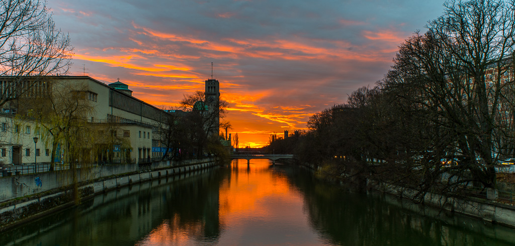 Isar Deutsches Museum sunset