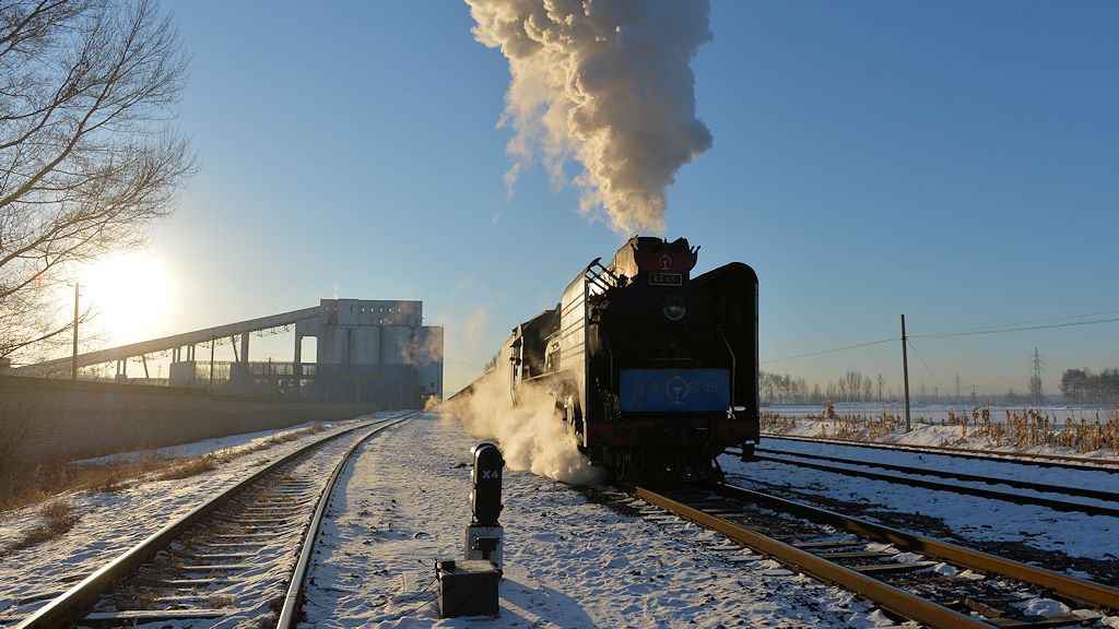 JS6245 Rangieren an der Mine von Fengshuigou
4728