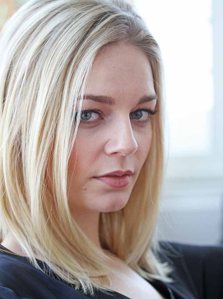 Julia 1
