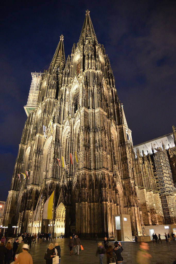 Köln 0004

Dom Köln Nacht 
Freihand OOC nur mit Traumfliegersoftware verkleinert

D800E 24-120 F4.0
Belichtung: 1/10s F5.6 ISO4000 -1.00eV
Brennweite: